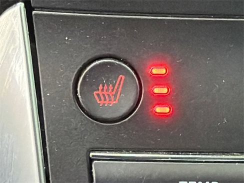 Used 2019 Ford Edge Titanium image 31