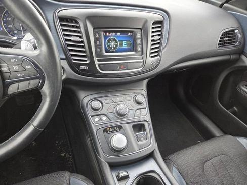 Used 2015 Chrysler 200 S w/ Comfort Group image 32