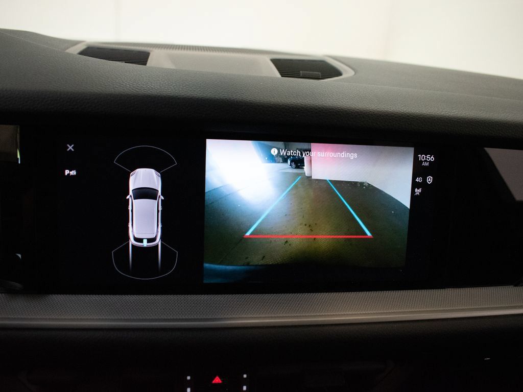 Certified 2024 Porsche Cayenne AWD/4WD image 28
