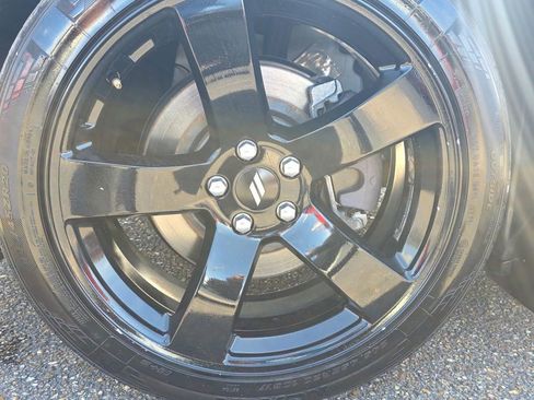Used 2018 Dodge Challenger R/T RWD image 8
