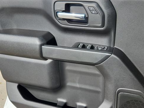 New 2026 Chevrolet Silverado 1500 Custom image 6