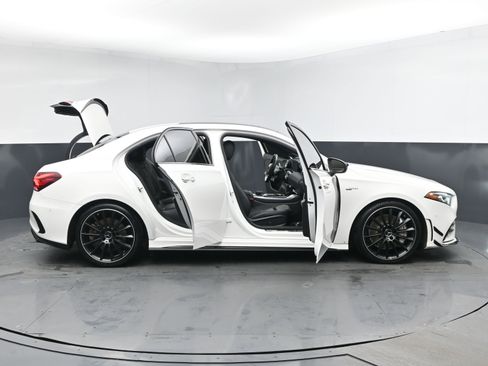 Used 2021 Mercedes-Benz A 35 AMG 4MATIC image 29
