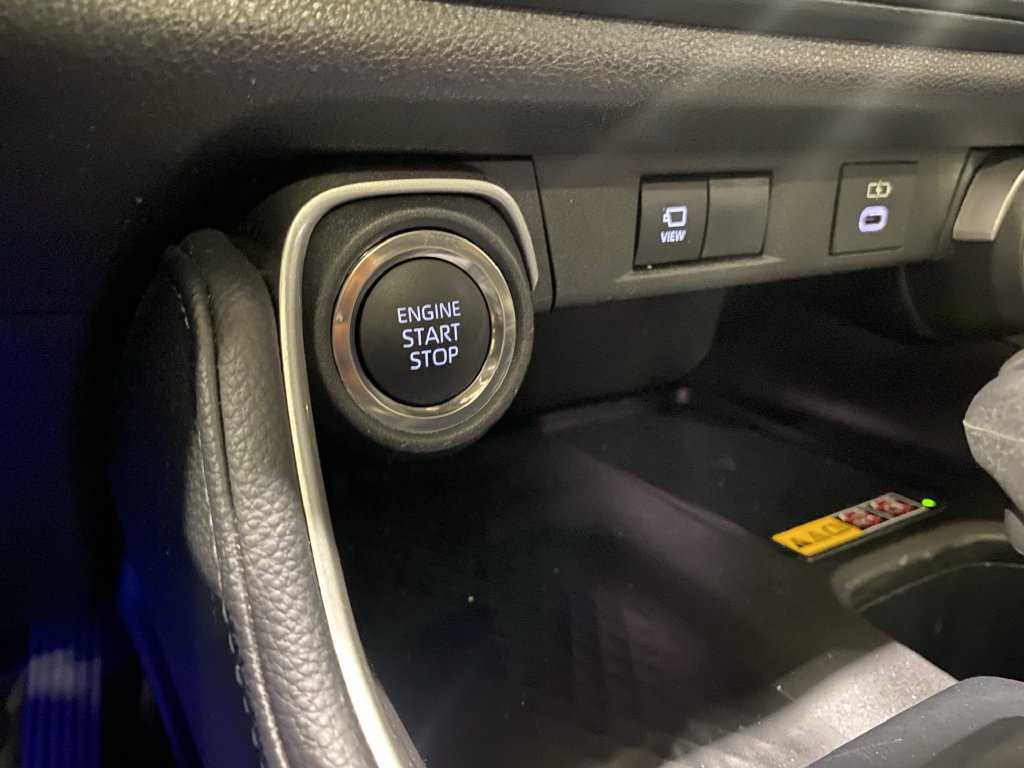 Used 2025 Toyota Grand Highlander AWD image 13