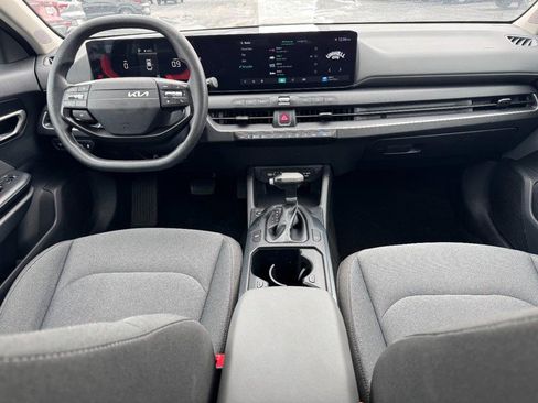 Used 2025 Kia K4 FWD image 11