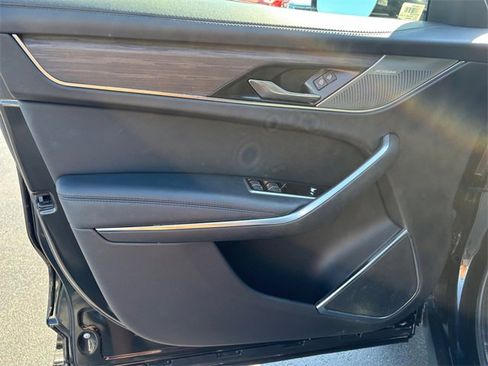 Used 2022 Jaguar F-PACE S image 18