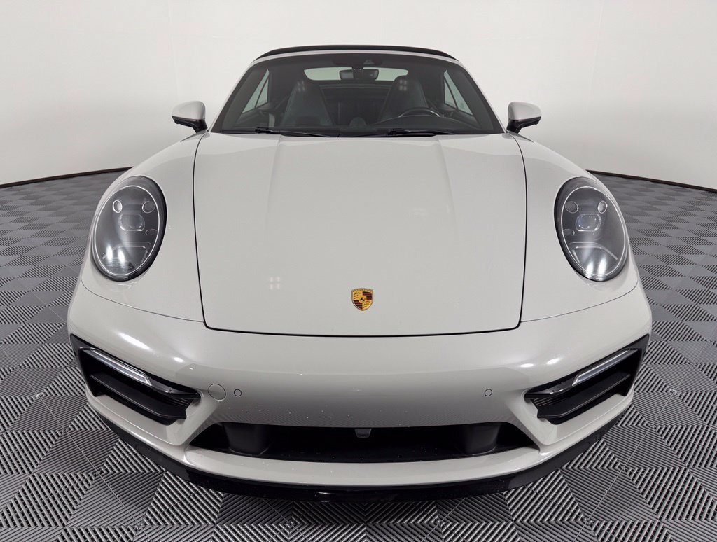 Certified 2024 Porsche 911 Carrera RWD image 9