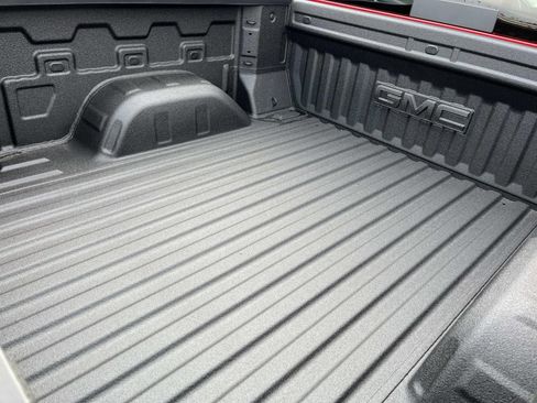 New 2026 GMC Sierra 1500 SLT w/ SLT Premium Plus Package image 4