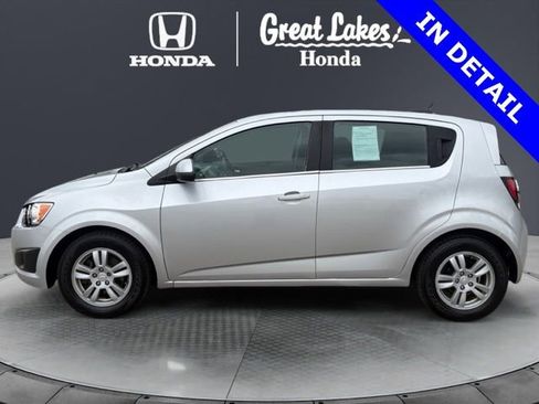 Used 2015 Chevrolet Sonic LT image 3