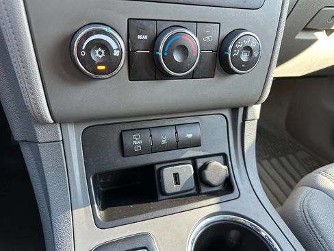 Used 2016 Chevrolet Traverse LS image 52