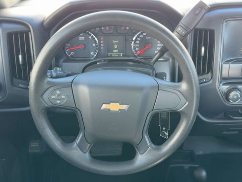 Used 2018 Chevrolet Silverado 1500 W/T w/ Trailering Package image 14