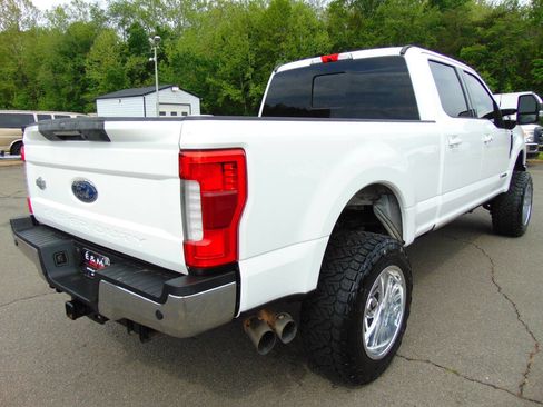 Used 2019 Ford F250 Lariat w/ Lariat Ultimate Package AWD/4WD image 43