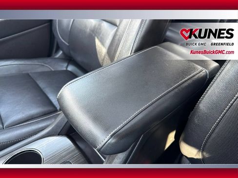 Used 2018 GMC Acadia SLT AWD/4WD image 25