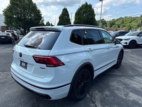 Used 2022 Volkswagen Tiguan SE R-Line AWD/4WD image 5