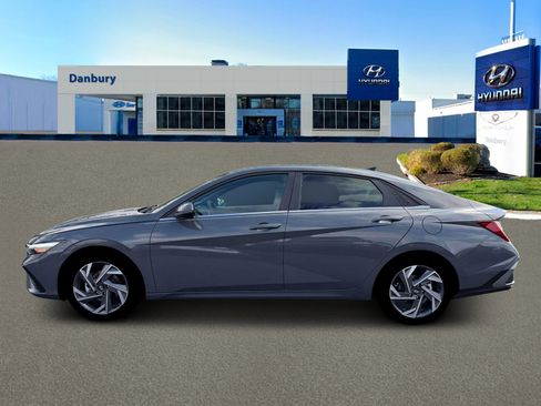 New 2026 Hyundai Elantra Limited w/ Cargo Package image 3