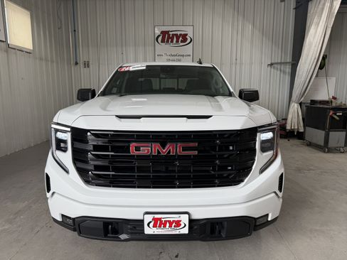 Used 2026 GMC Sierra 1500 Elevation AWD/4WD image 14