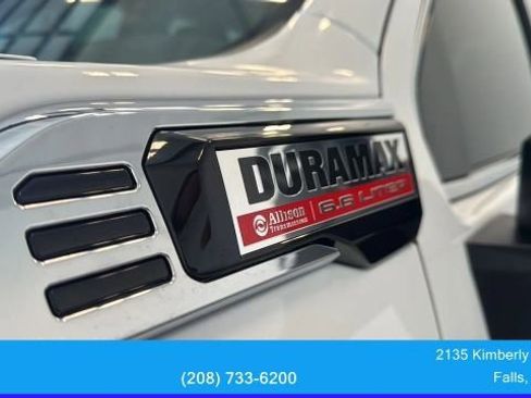 Used 2025 GMC Sierra 2500 SLE AWD/4WD image 11