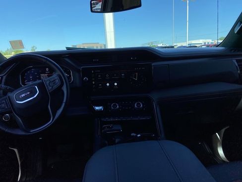 Used 2025 GMC Sierra 1500 AT4 AWD/4WD image 14