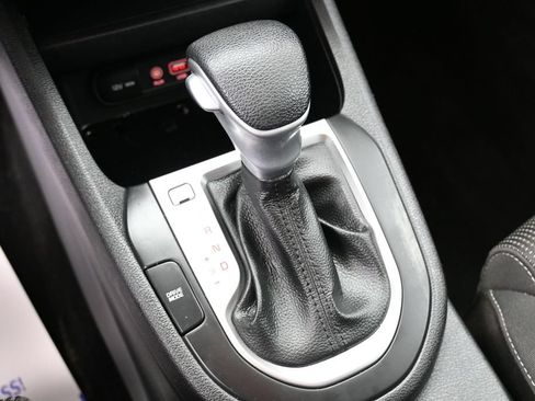 Used 2020 Kia Forte LXS FWD image 23