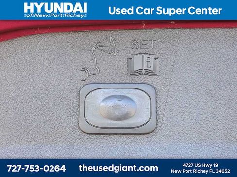 Used 2013 Ford Escape Titanium w/ Parking Technology Pkg FWD image 13