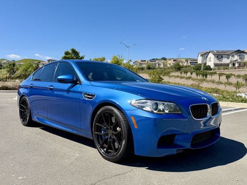 Used 2014 BMW M5 image 3