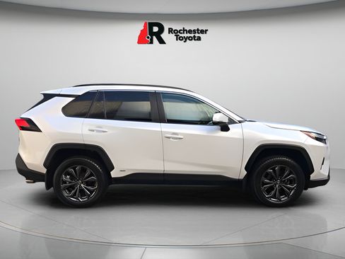 Certified 2023 Toyota RAV4 XLE Premium AWD/4WD image 8