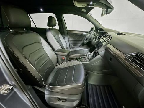 Used 2022 Volkswagen Tiguan SEL R-Line image 27