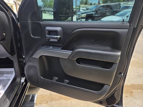 Used 2015 Chevrolet Silverado 2500 LT w/ LT Convenience Package RWD image 17