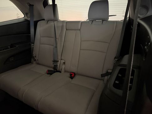 Used 2017 Honda Pilot Touring image 31