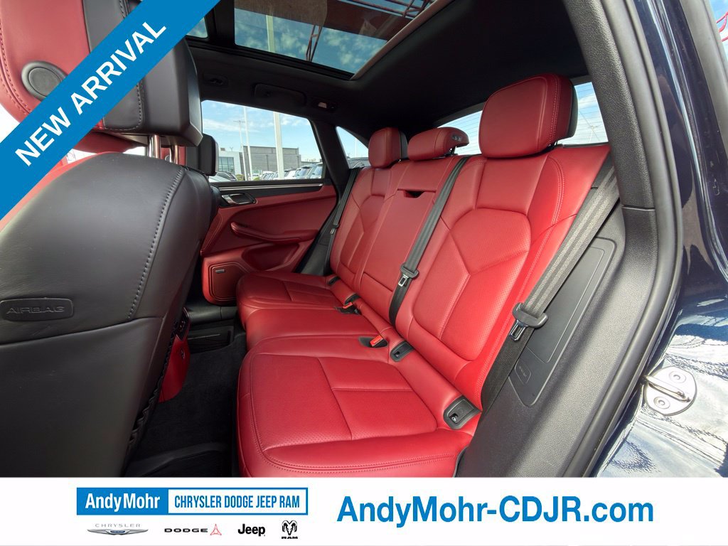 Used 2022 Porsche Macan GTS AWD/4WD image 47