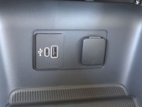 New 2026 Ford Explorer Platinum image 22