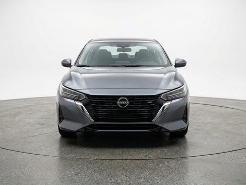 Used 2025 Nissan Sentra SV FWD image 2