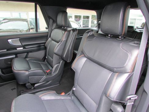 Used 2025 Ford Expedition Tremor image 35