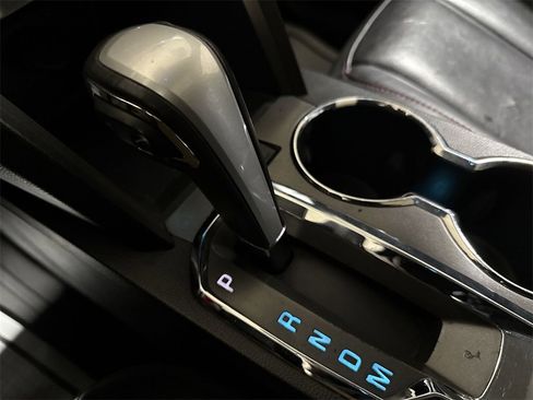 Used 2011 Chevrolet Equinox LT w/ Chrome Appearance Package image 16