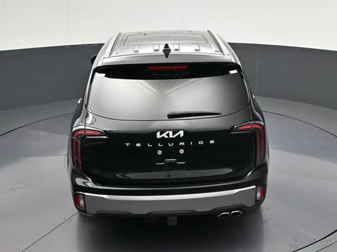Used 2024 Kia Telluride SX w/ Towing Package FWD image 21