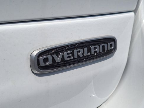 New 2025 Jeep Grand Cherokee Overland w/ Luxury Tech Group IV image 28