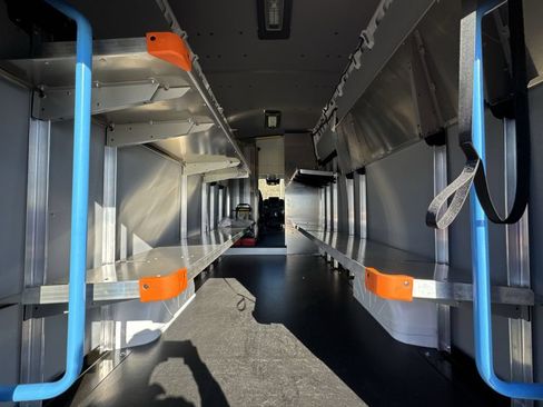 New 2024 RAM ProMaster 3500 w/ Delivery Van Package FWD image 27