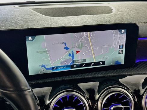 Used 2019 Mercedes-Benz A 220 4MATIC image 2