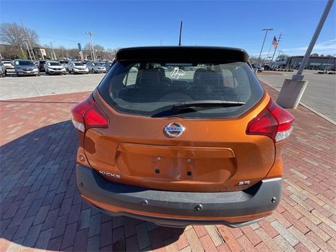 Used 2020 Nissan Kicks SR w/ SR Premium Package image 20