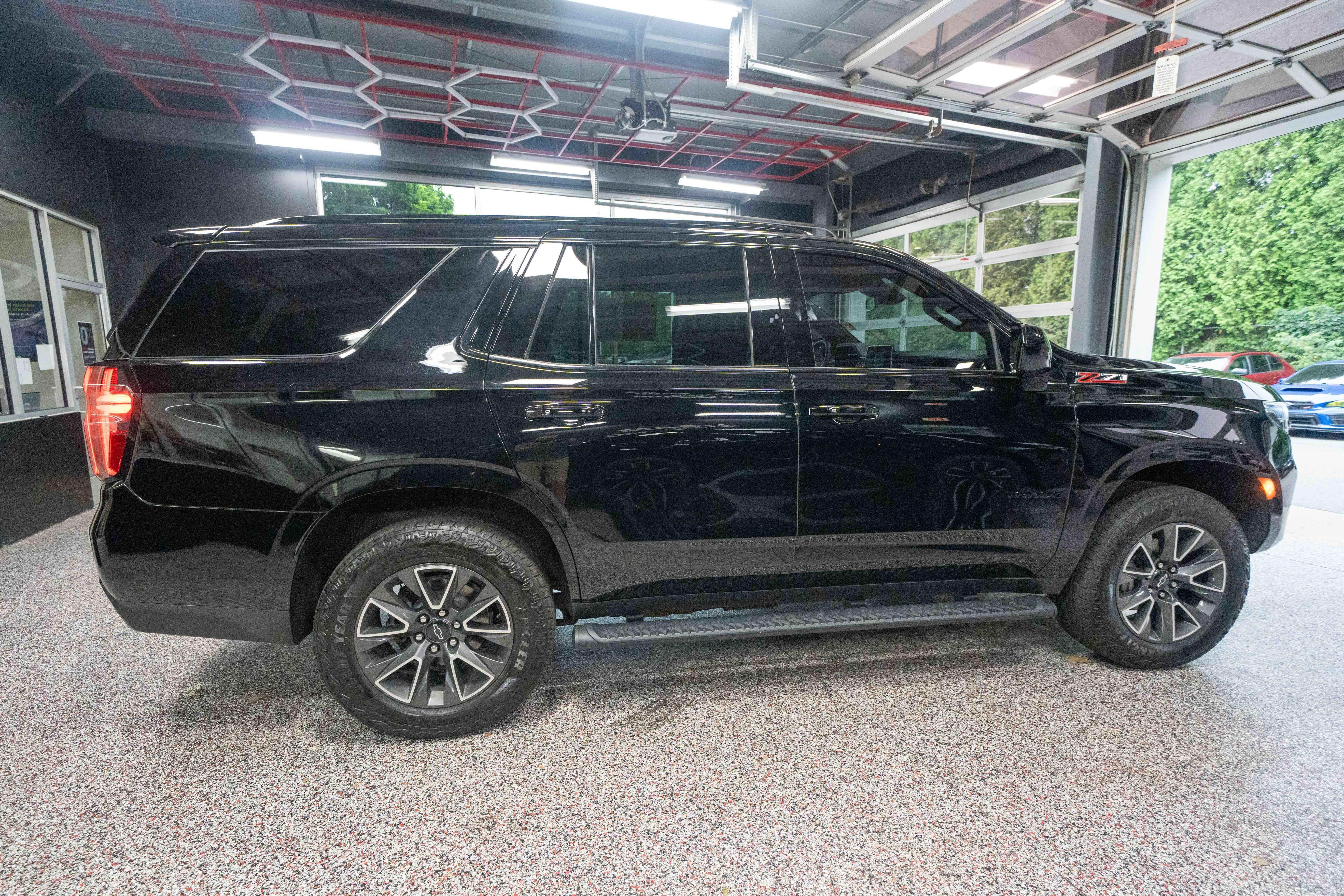 Used 2023 Chevrolet Tahoe Z71 AWD/4WD image 4