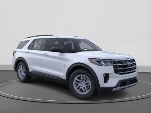 New 2026 Ford Explorer Active w/ Active Comfort Package RWD image 7