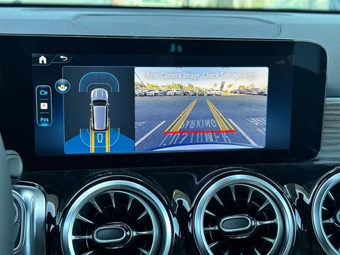 New 2026 Mercedes-Benz GLB 250 image 20