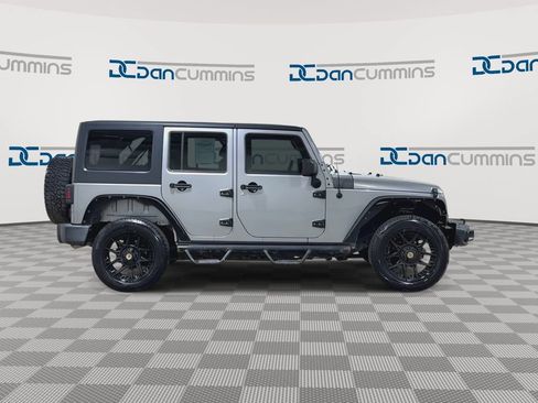Used 2017 Jeep Wrangler Unlimited Sport w/ Quick Order Package 24S AWD/4WD image 9