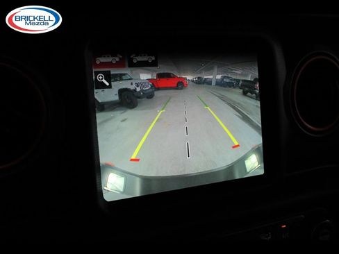 Used 2021 Jeep Gladiator Mojave AWD/4WD image 32
