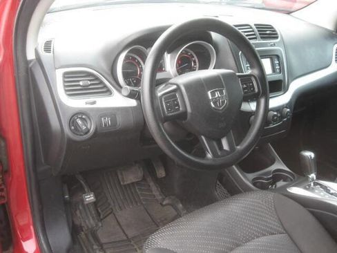 Used 2014 Dodge Journey SXT image 17