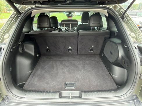 Used 2020 Jeep Cherokee Limited AWD/4WD image 10