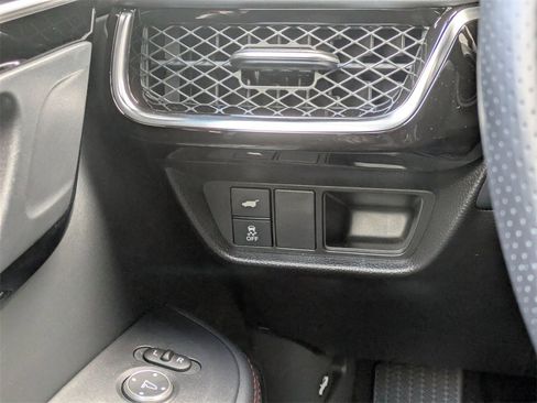 Certified 2025 Acura ADX A-Spec image 18