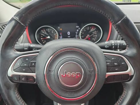 Used 2019 Jeep Compass Trailhawk AWD/4WD image 18