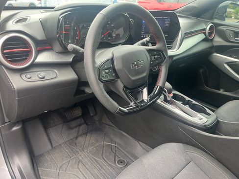 Used 2026 Chevrolet Trax RS w/ Driver Confidence Package FWD image 17
