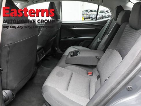 Used 2025 Toyota Camry LE FWD image 20