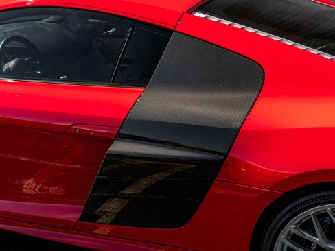 Used 2010 Audi R8 V10 image 5